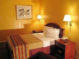 Charlotte Express Inn