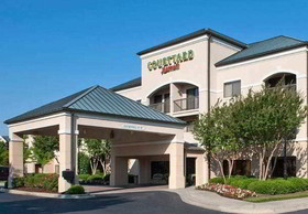 Courtyard Charlotte Ballantyne
