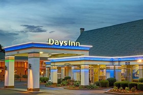 Charlotte Speedway Inn and Suites