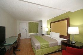Econo Lodge Airport near Billy Graham Parkway