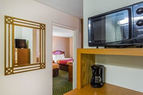 Studios & Suites 4 Less Charlotte