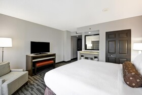 Embassy Suites Charlotte