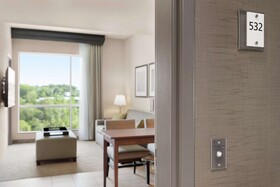 Embassy Suites Charlotte Ayrsley