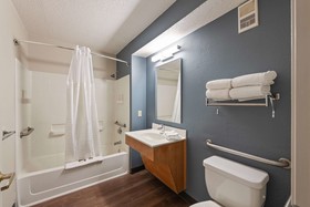 Extended Stay America Charlotte University Place E. McCullough Dr.