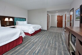 Hampton Inn & Suites by Hilton Charlotte North I 485