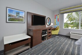 Hampton Inn & Suites by Hilton Charlotte North I 485