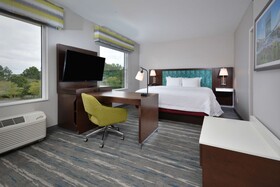 Hampton Inn & Suites by Hilton Charlotte North I 485