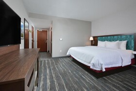 Hampton Inn & Suites by Hilton Charlotte North I 485