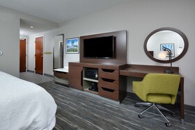 Hampton Inn & Suites by Hilton Charlotte North I 485