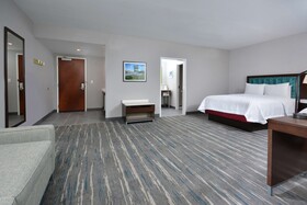 Hampton Inn & Suites by Hilton Charlotte North I 485
