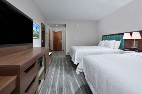 Hampton Inn & Suites by Hilton Charlotte North I 485