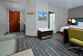 Hampton Inn & Suites by Hilton Charlotte North I 485