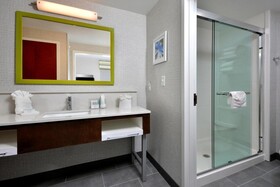 Hampton Inn & Suites by Hilton Charlotte North I 485