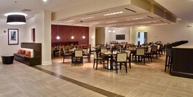 Holiday Inn Charlotte Airport Conference Center