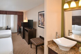 DoubleTree by Hilton Charlotte City Center