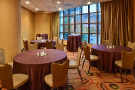 DoubleTree by Hilton Charlotte City Center