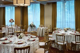 DoubleTree by Hilton Charlotte City Center