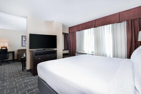 DoubleTree by Hilton Charlotte City Center