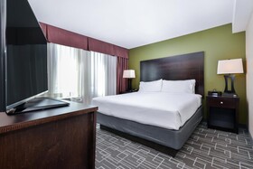 DoubleTree by Hilton Charlotte City Center
