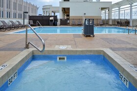 DoubleTree by Hilton Charlotte City Center