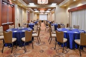 DoubleTree by Hilton Charlotte City Center