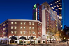 DoubleTree by Hilton Charlotte City Center