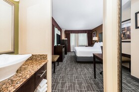 DoubleTree by Hilton Charlotte City Center