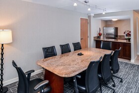 DoubleTree by Hilton Charlotte City Center