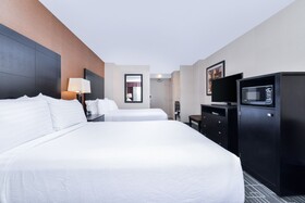 DoubleTree by Hilton Charlotte City Center