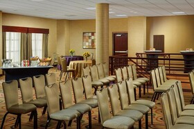 DoubleTree by Hilton Charlotte City Center