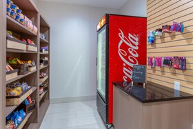 Holiday Inn Express & Suites Charlotte-Arrowood