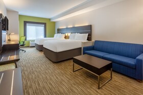 Holiday Inn Express & Suites Charlotte-Arrowood