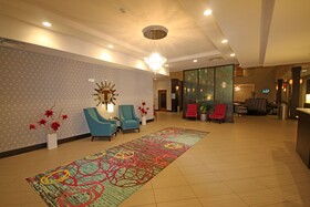 Holiday Inn Express & Suites Charlotte North