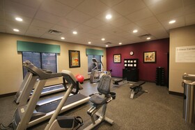 Holiday Inn Express & Suites Charlotte North