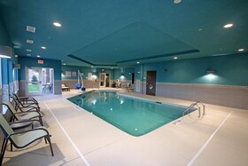 Holiday Inn Express & Suites Charlotte North