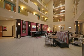 Holiday Inn Express & Suites Charlotte North