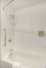Holiday Inn Express & Suites Charlotte Southwest