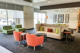 Holiday Inn Express & Suites University Research Park