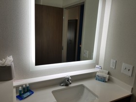 Holiday Inn Express & Suites University Research Park