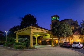 La Quinta Inn & Suites by Wyndham Charlotte Airport South