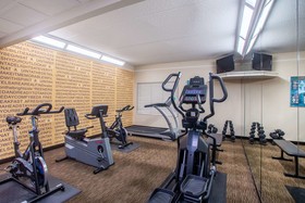 La Quinta Inn & Suites by Wyndham Charlotte Airport South