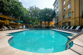 La Quinta Inn & Suites by Wyndham Charlotte Airport South