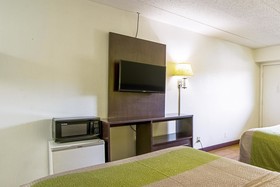 Econo Lodge Charlotte Airport
