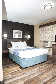 Suburban Studios Charlotte-Ballantyne