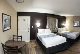 Suburban Studios Charlotte-Ballantyne