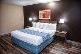 Suburban Studios Charlotte-Ballantyne