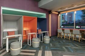 Tru by Hilton Charlotte Ayrsley