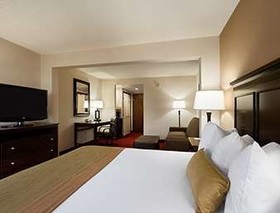 Spark by Hilton Charlotte Tyvola I-77