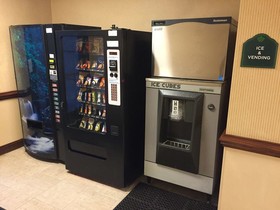 Spark by Hilton Charlotte Tyvola I-77