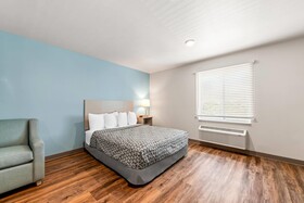 WoodSpring Suites Charlotte - Arrowood